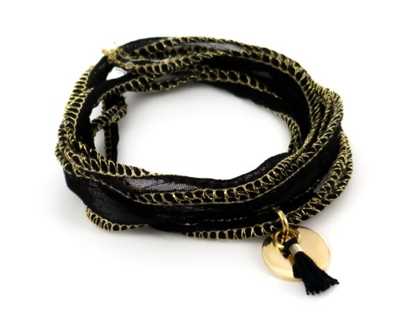 Bracelet soie noire pompon noir et petite médaille acier doré à personnaliser | Couleur pompon : Noir
