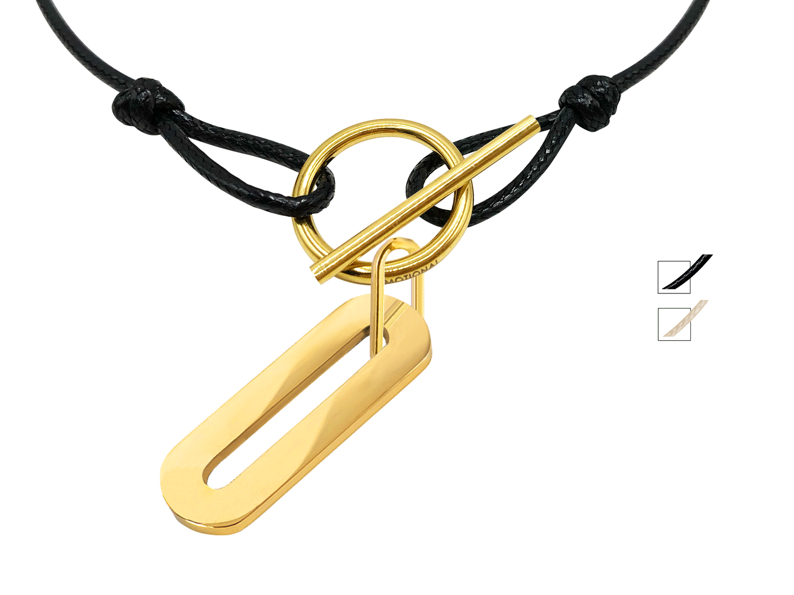 Collier cordon ajustable fermoir T avec médaille O à personnaliser en acier inoxydable doré