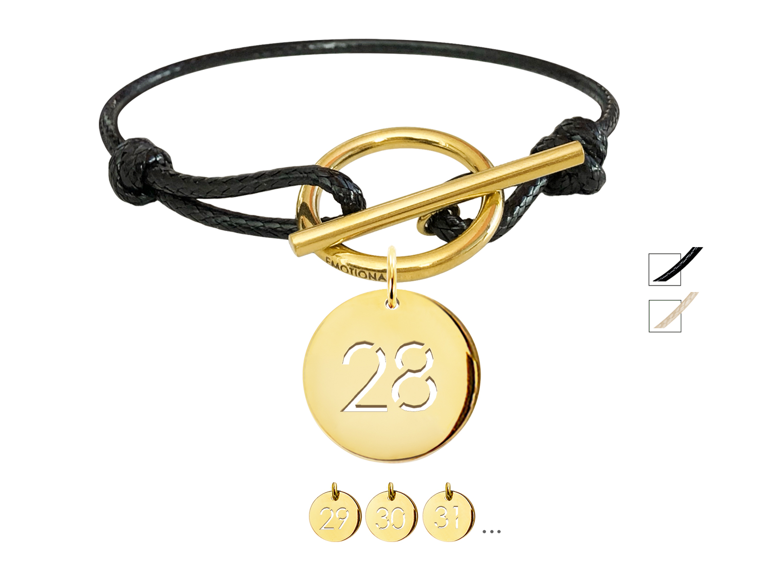Bracelet cordon ajustable noir avec fermoir T agrémenté d'une pampille numéro découpé en acier inoxydable doré