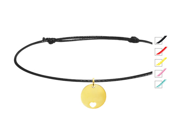 Bracelet cordon ajustable décoré d'une médaille ronde avec cœur ajouré en acier inoxydable doré