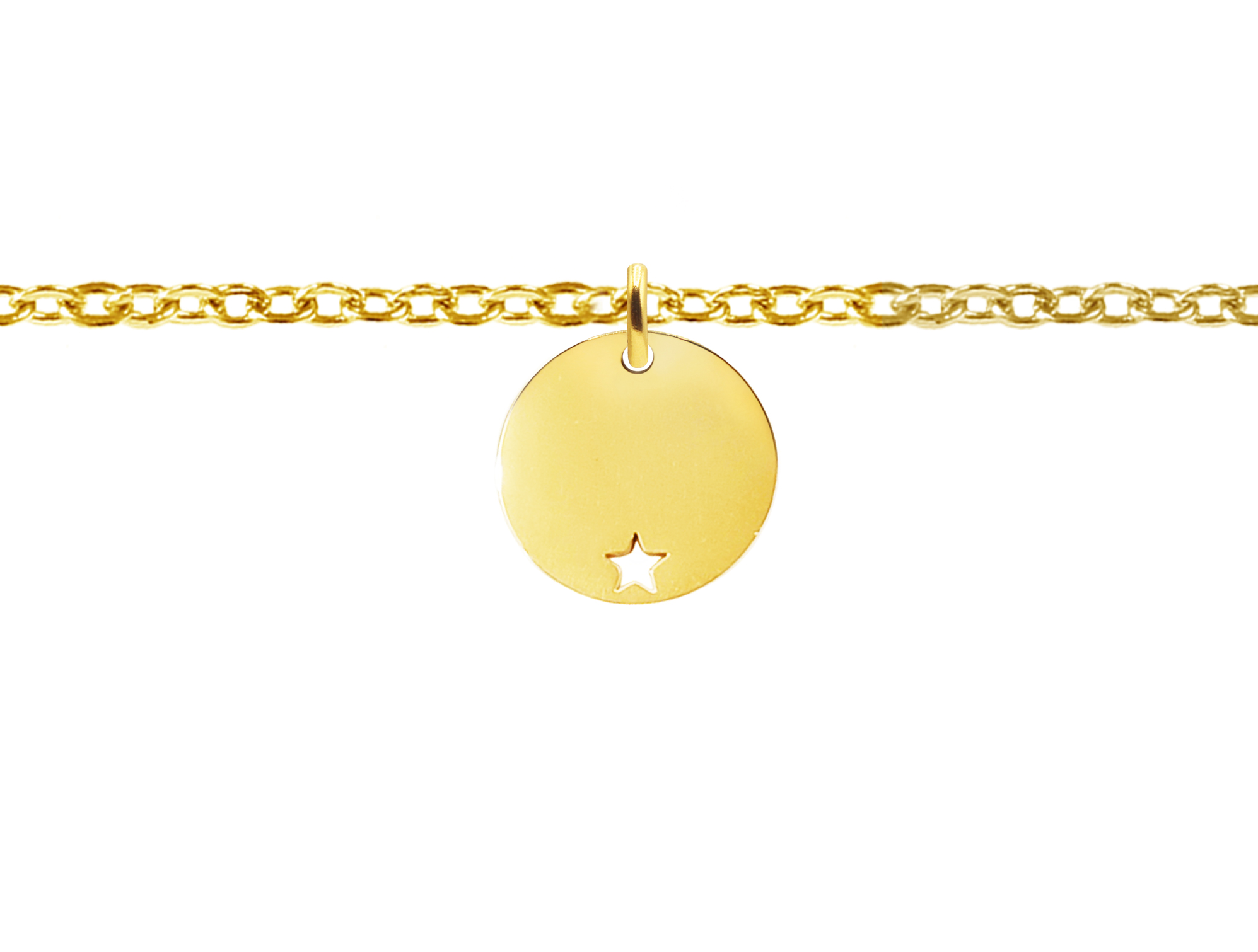 Bracelet chaînette agrémenté d'une médaille ronde avec étoile ajourée en acier inoxydable doré