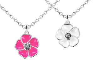 Collier chaîne maille forçat fleur de sakura en acier inoxydable argenté