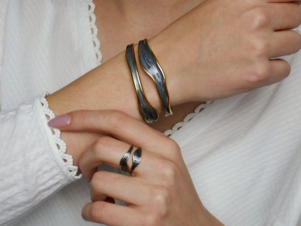 Jonc ajustable émail coloré en acier inoxydable doré