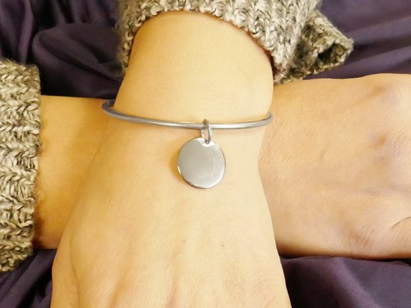 Bracelet jonc médaille acier à personnaliser