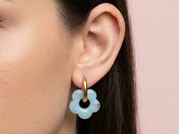 Créoles ovalisées fleur colorée en acier inoxydable doré