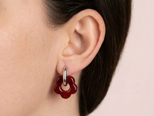 Créoles ovalisées fleur colorée en acier inoxydable argenté