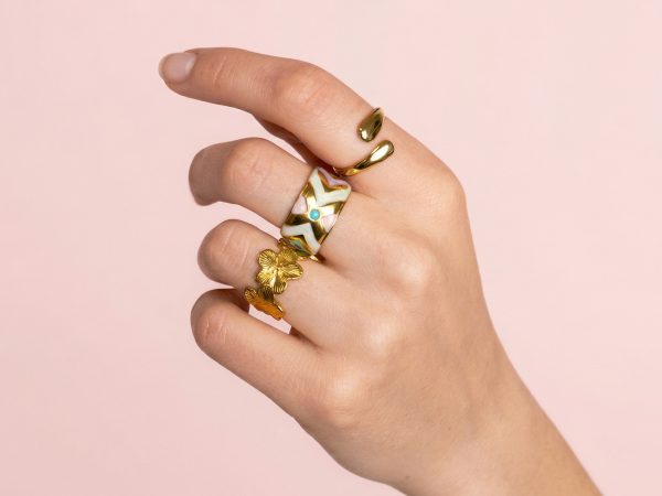 Bague ajustable motifs géométriques en émail coloré en acier inoxydable doré