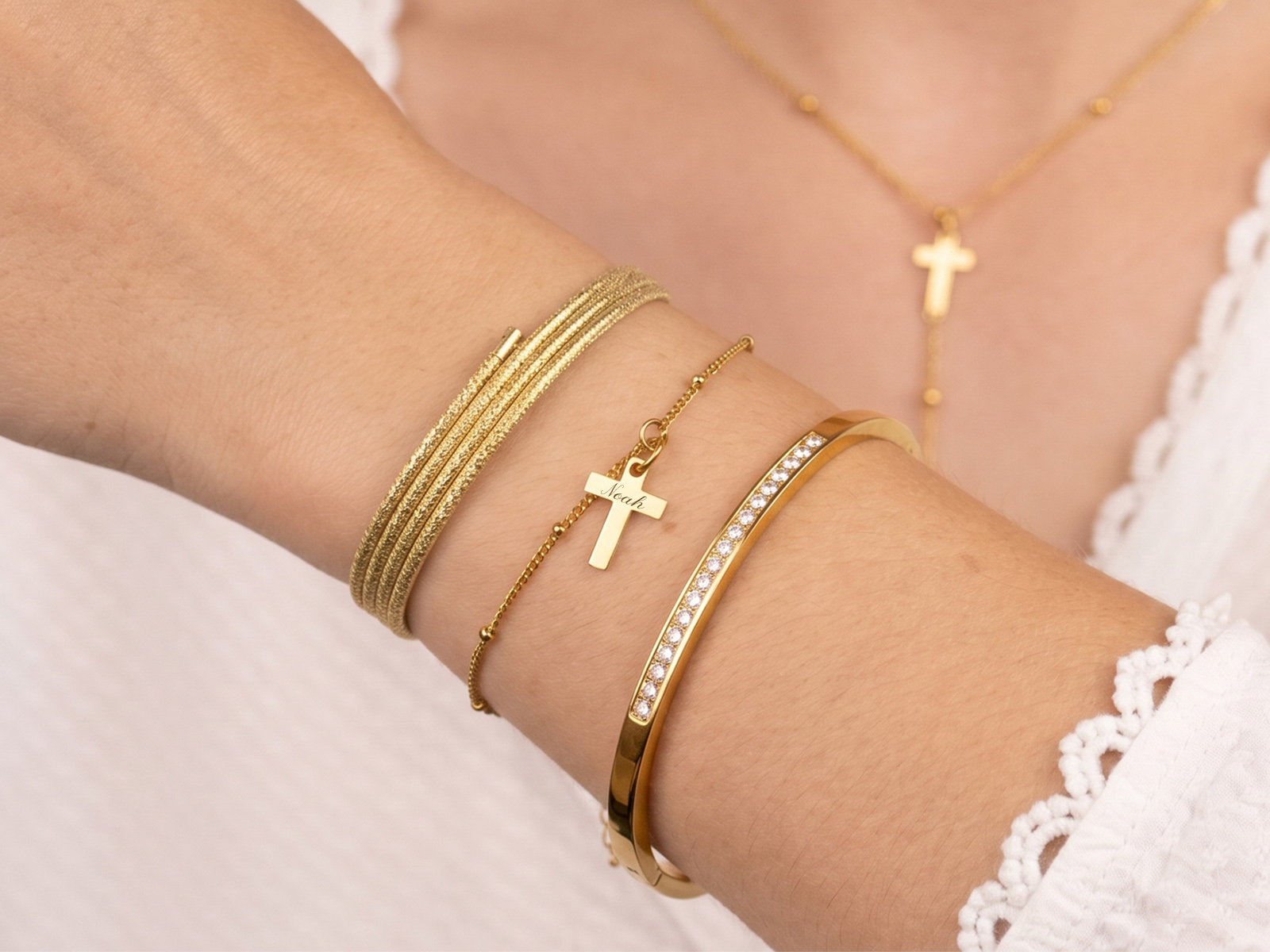 COLCRAVCROSS-GOLD-BRAI1CHCROSS14-GOLD-BRALUCKY-GOLDGOLD-JNCF07OZ-GOLD-4.jpg
