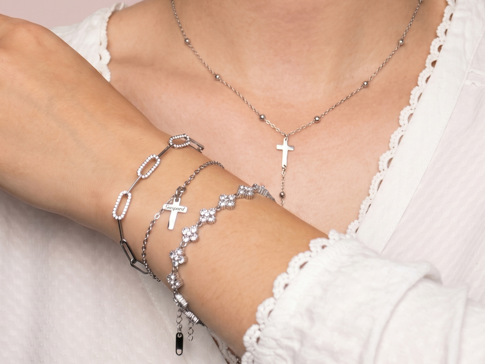 COLCRAVCROSS-RH-BRATRFL8CR-RH-BRA1CHCROSS14-RH-BRAMXLOZ-RH-6-1.jpg