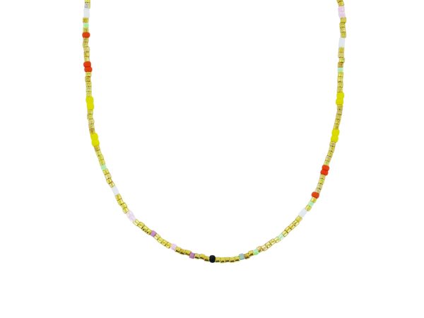 Collier agrémenté de perles japonaises colorées