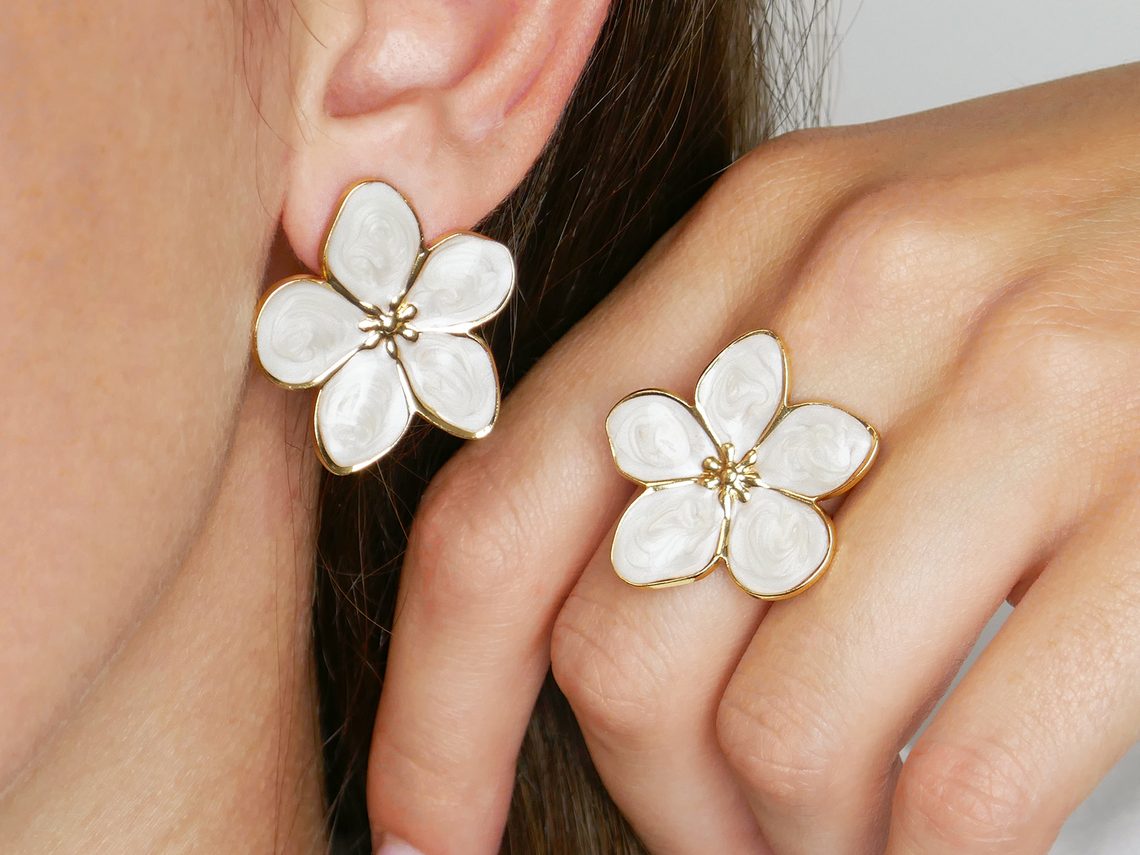 Bague ajustable fleur colorée en acier inoxydable doré